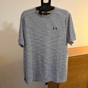 Under Armour Men's Heathered Gray Short Sleeve Tee